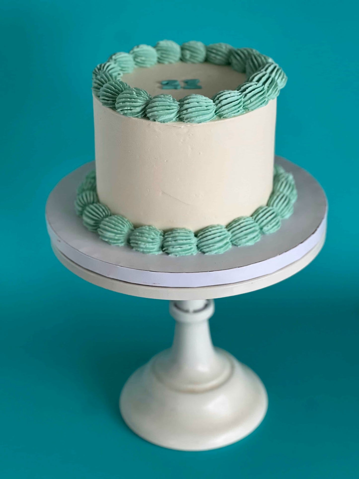 Classic buttercream round