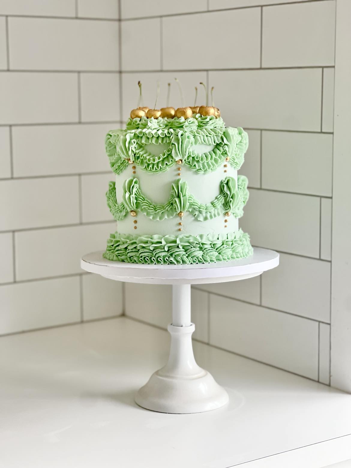 Vintage buttercream piping class - Saturday June 15th, 12:30-2:30pm