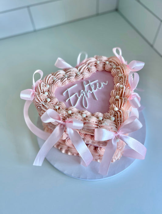 Deluxe vintage buttercream HEART