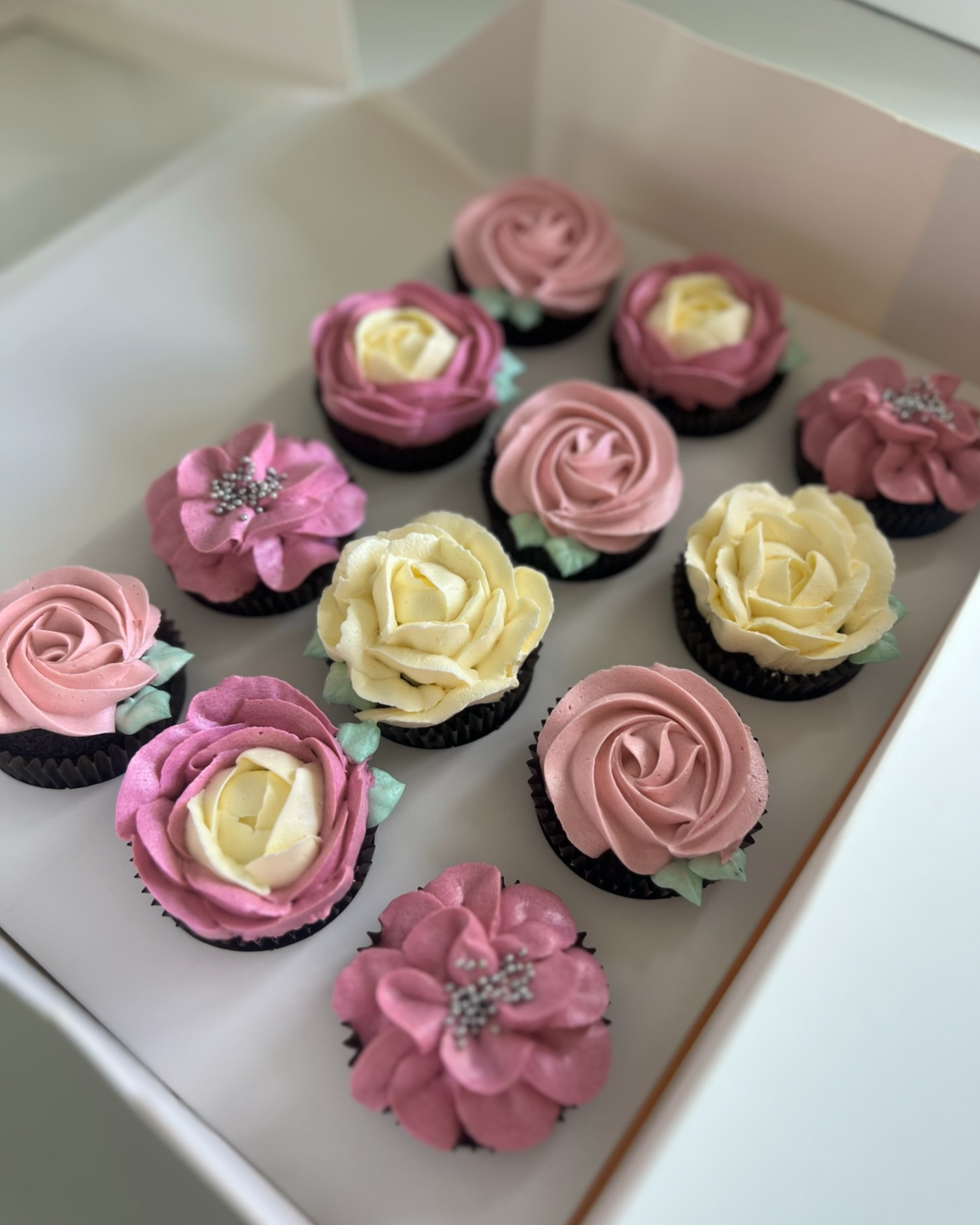 Floral cupcakes